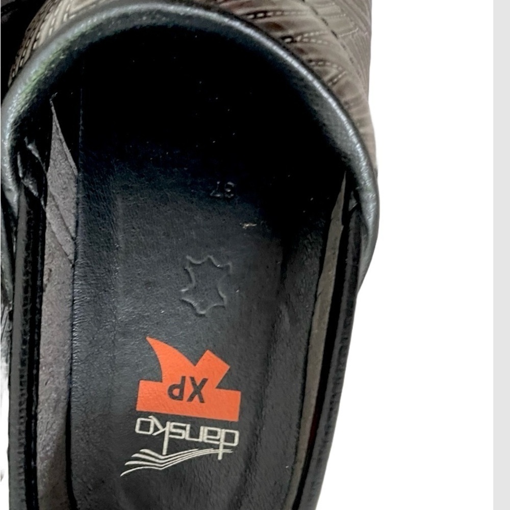 Dansko XP Slip Protection Clogs - Picture 9 of 9